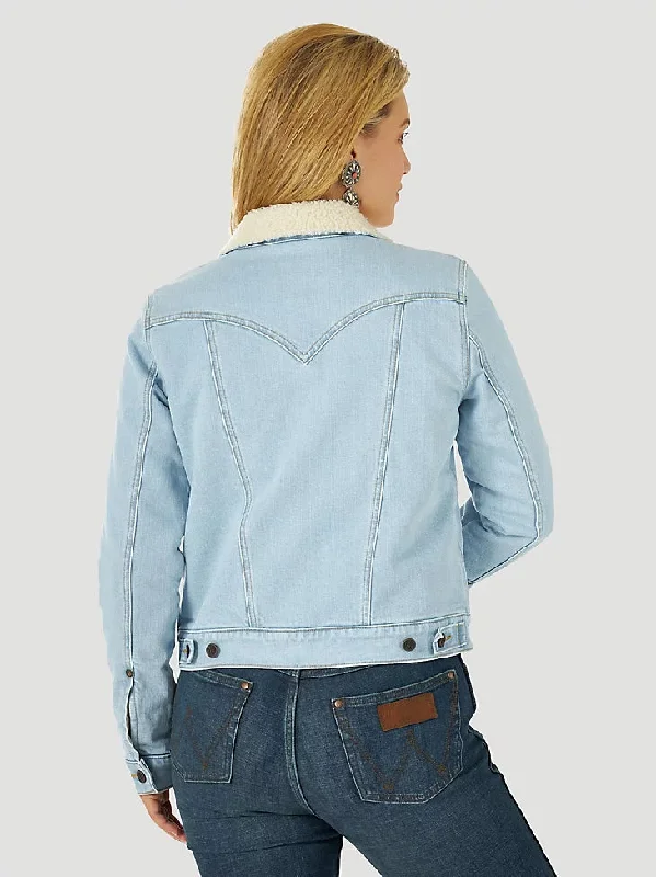 Women's Wrangler Retro® Sherpa Lined Western Denim Jacket in Bleached Denim