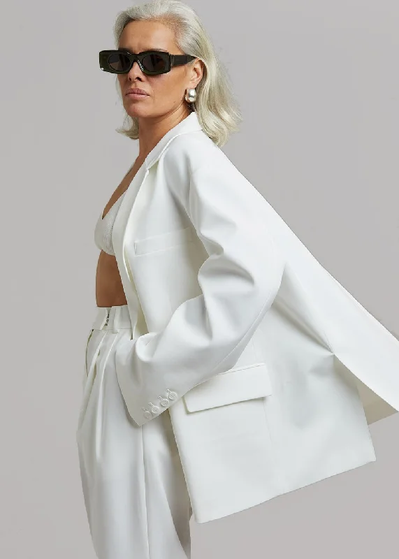 bea-blazer-white