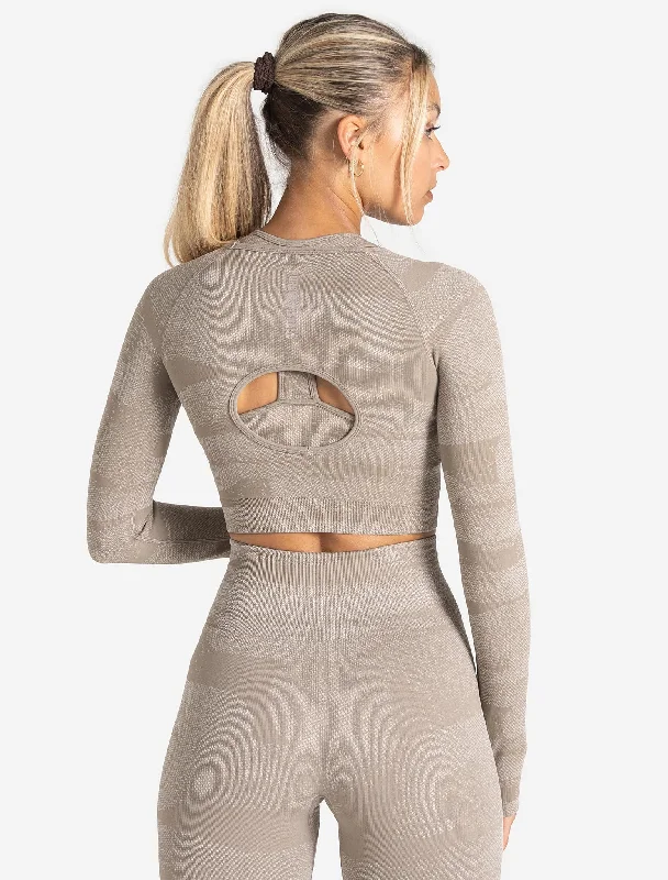 boost-seamless-long-sleeve-crop-top-neutral