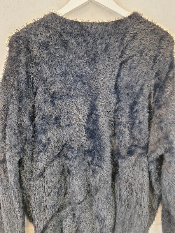 madison-the-label-cozy-crew-neck-faux-fur-jumper-size-m-b011-862-bu