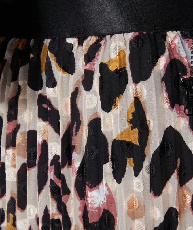 plisse-run-wild-skirt-in-leopard-print