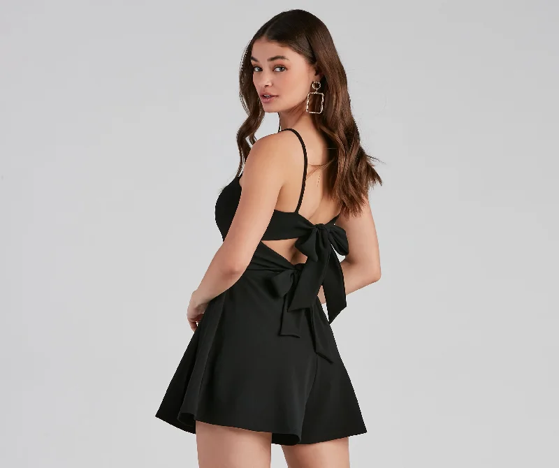 standing-ovation-crepe-pleat-romper-065030975001