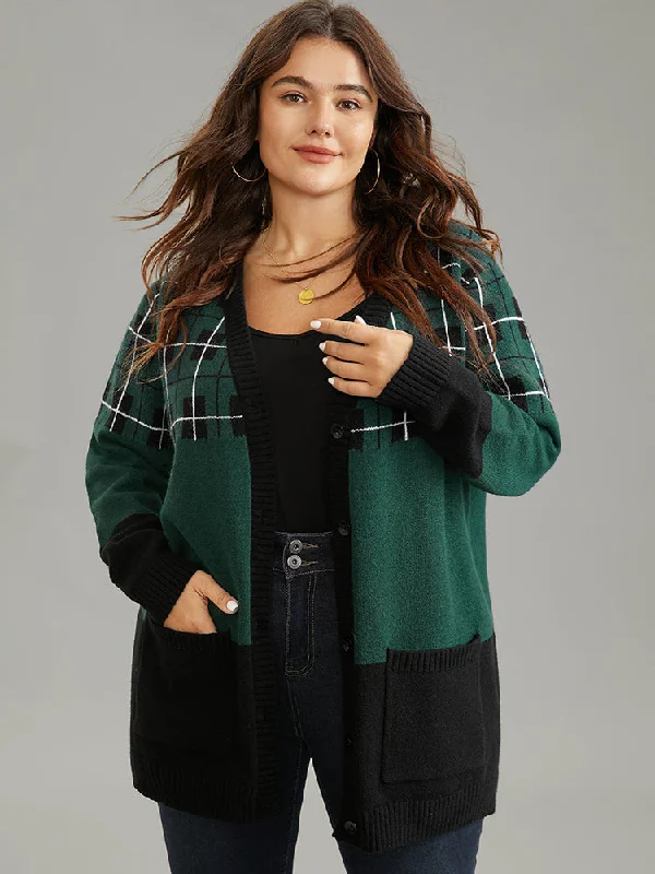 Supersoft Essentials Plaid Geometric Contrast Pocket Cardigan