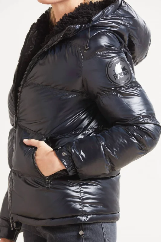 womens-snow-jacket-in-black